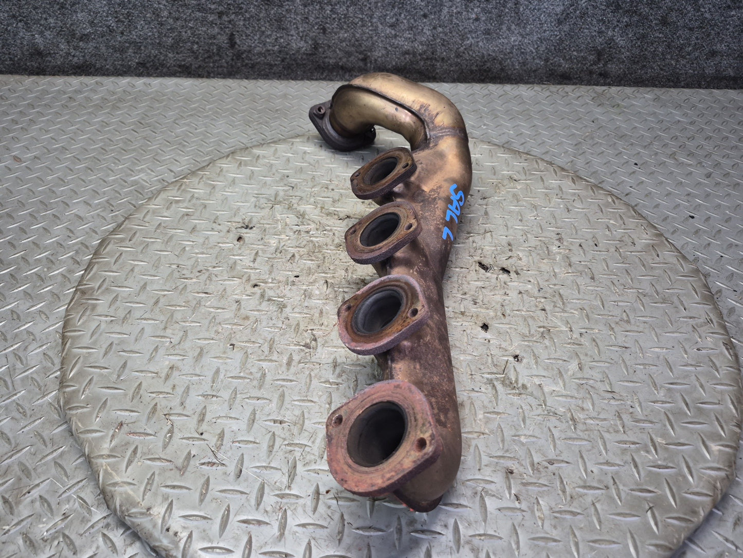 99-02 Mercedes R129 SL500 5.0L M113 Set of 2 Engine Motor Exhaust Manifold OEM