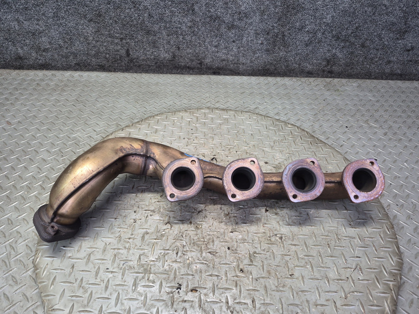 99-02 Mercedes R129 SL500 5.0L M113 Set of 2 Engine Motor Exhaust Manifold OEM