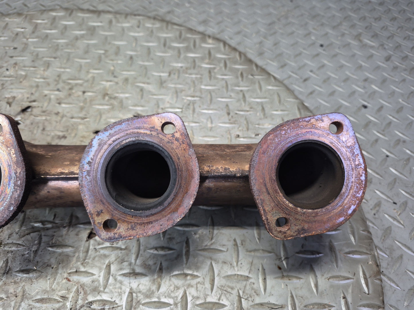 99-02 Mercedes R129 SL500 5.0L M113 Set of 2 Engine Motor Exhaust Manifold OEM