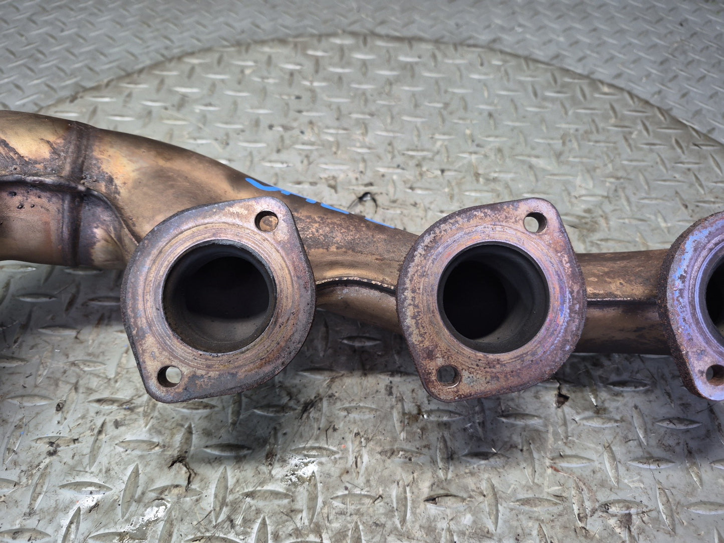 99-02 Mercedes R129 SL500 5.0L M113 Set of 2 Engine Motor Exhaust Manifold OEM