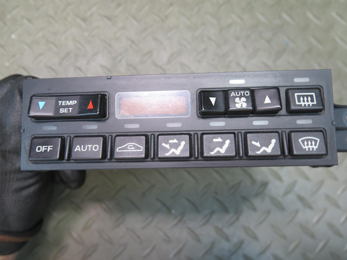94-96 Chevrolet Corvette C4 A/C Heater Climate Control Switch Panel 16170901 OEM