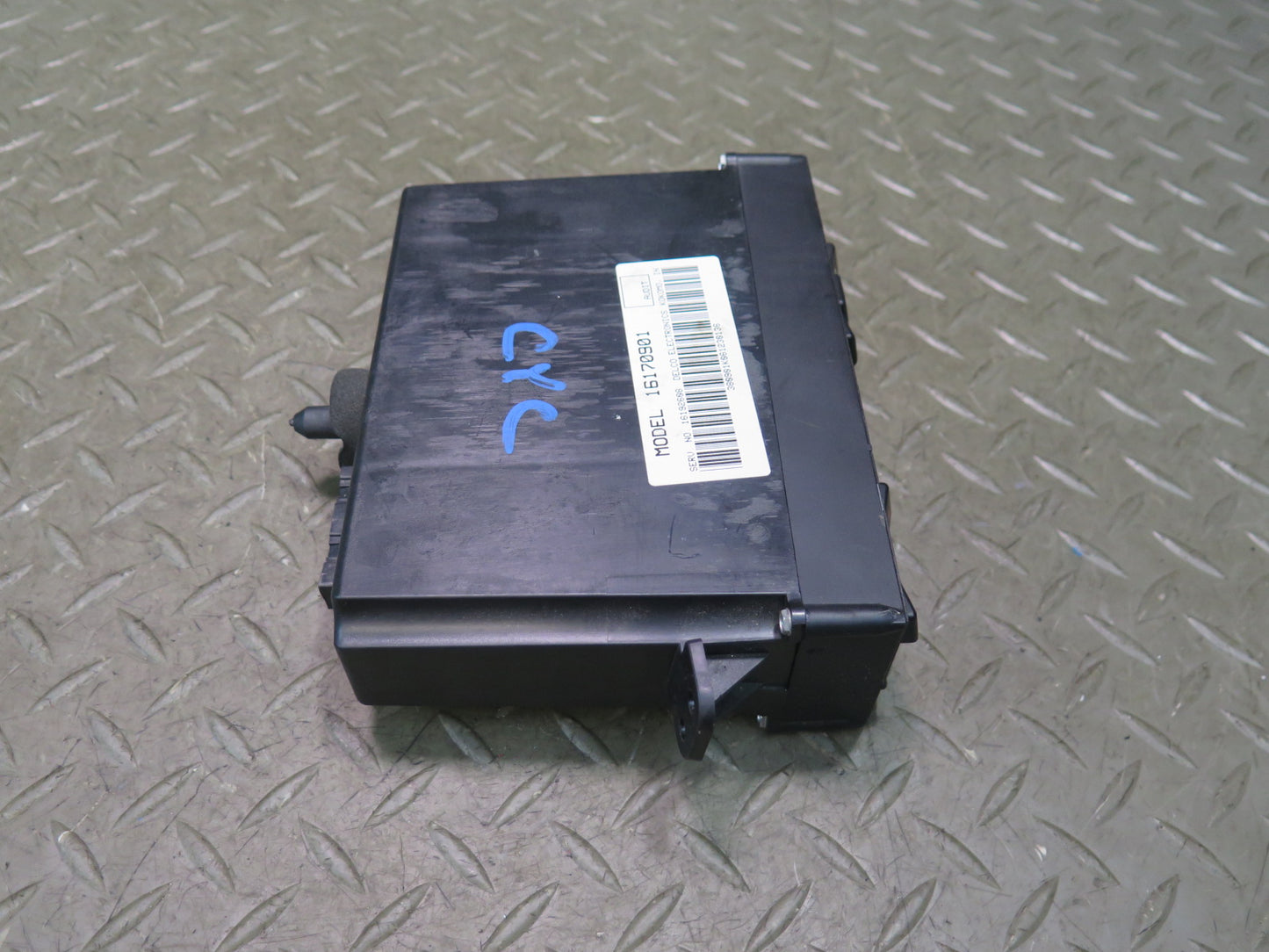 94-96 Chevrolet Corvette C4 A/C Heater Climate Control Switch Panel 16170901 OEM