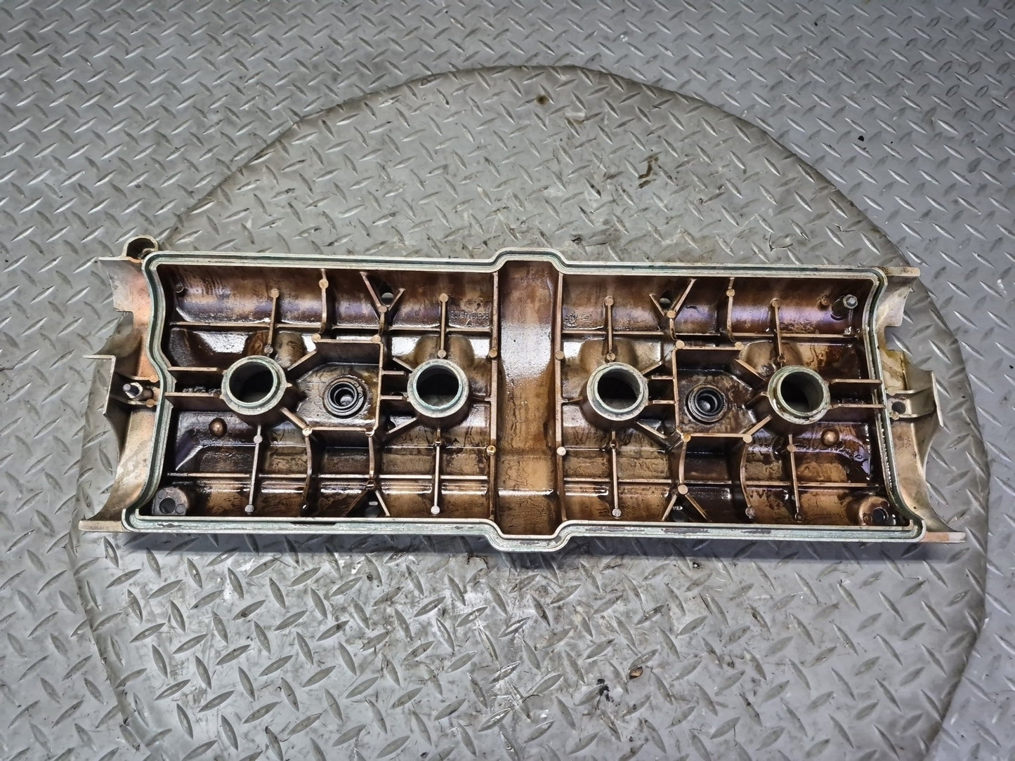 1985-1986 Porsche 928 S 5.0L V8 Engine Right & Left Side Valve Cover Set