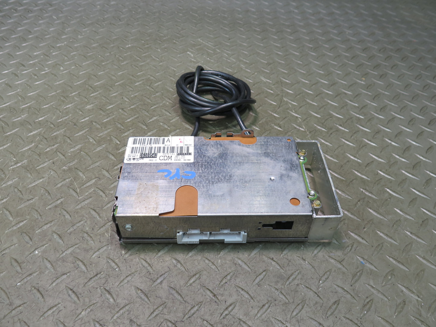 94-96 Chevrolet Corvette C4 Radio Receiver Control Module 16169541 OEM