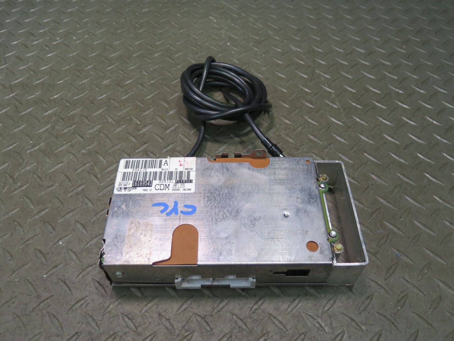 94-96 Chevrolet Corvette C4 Radio Receiver Control Module 16169541 OEM