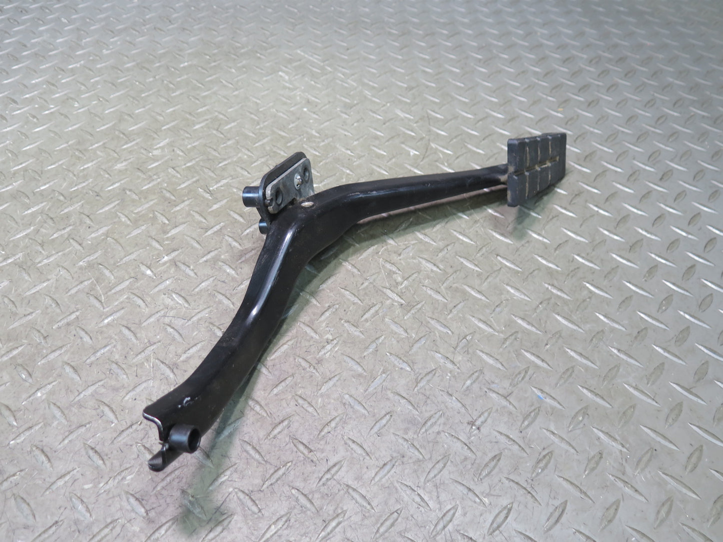 92-96 Chevrolet Corvette C4 Gas Acceleration Throttle & Brake Pedal Pad Set OEM