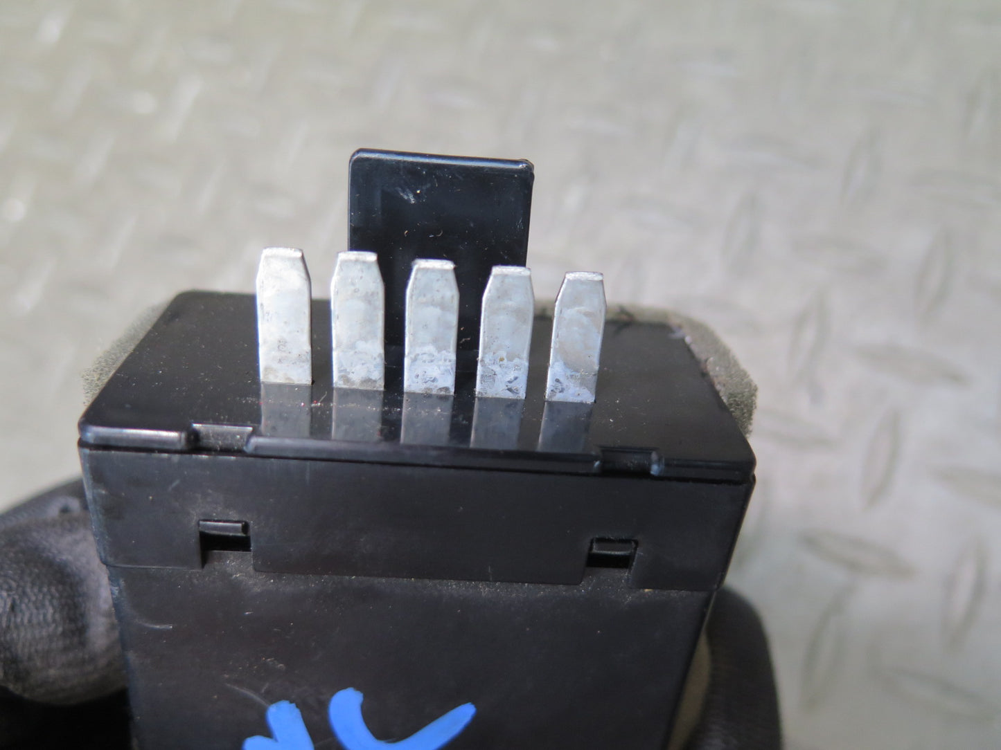 90-96 Chevrolet Corvette C4 Power Window Control Module OEM
