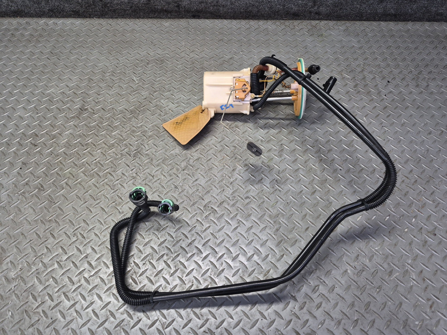 03-05 Ford Thunderbird Set of 2 Fuel Pump Level Sensor Sending Unit OEM