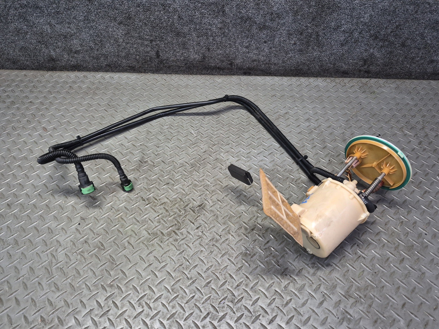 03-05 Ford Thunderbird Set of 2 Fuel Pump Level Sensor Sending Unit OEM