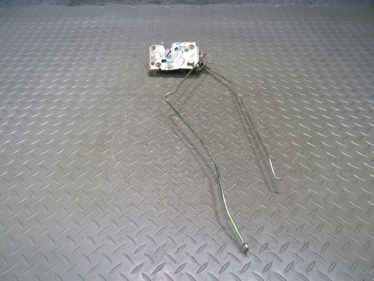 90-96 Chevrolet Corvette C4 Right Door Lock Latch Actuator OEM