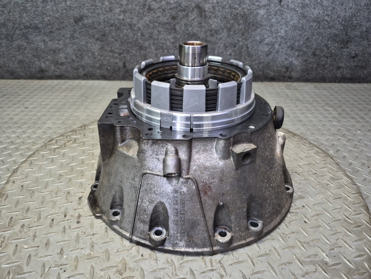99-02 Mercedes R129 SL500 722.624 Automatic Transmission Bell Housing w Oil Pump