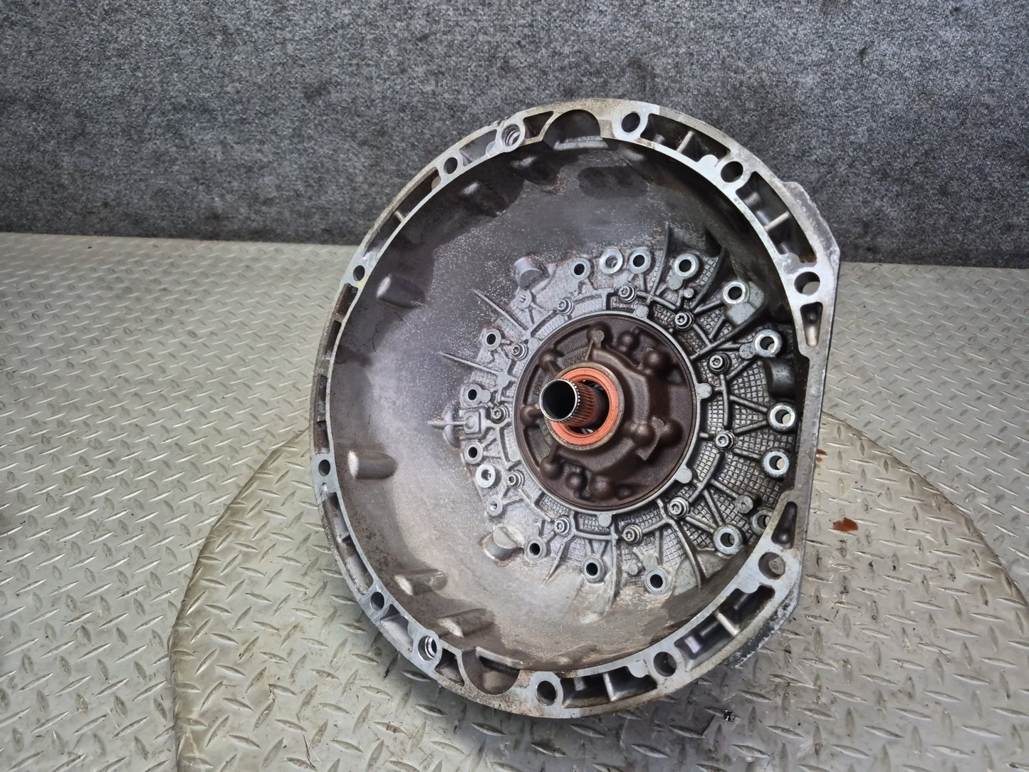 99-02 Mercedes R129 SL500 722.624 Automatic Transmission Bell Housing w Oil Pump