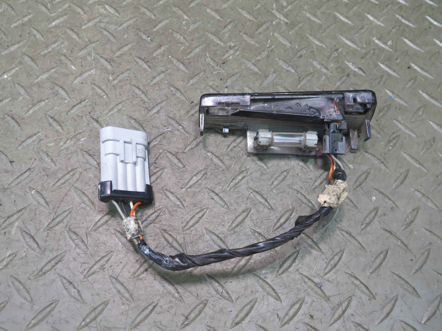 94-96 Chevrolet Corvette C4 Left Door Handle Courtesy Interior Light Lamp OEM