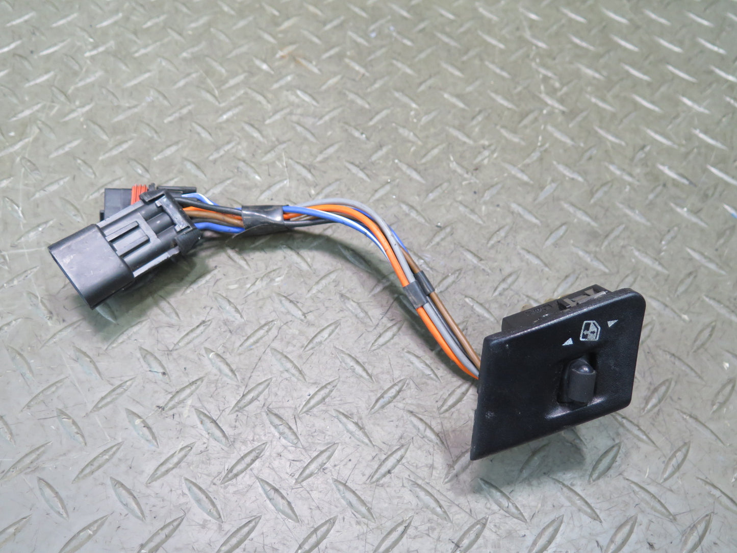 94-96 Chevrolet Corvette C4 Right Power Window Switch 10252372 OEM
