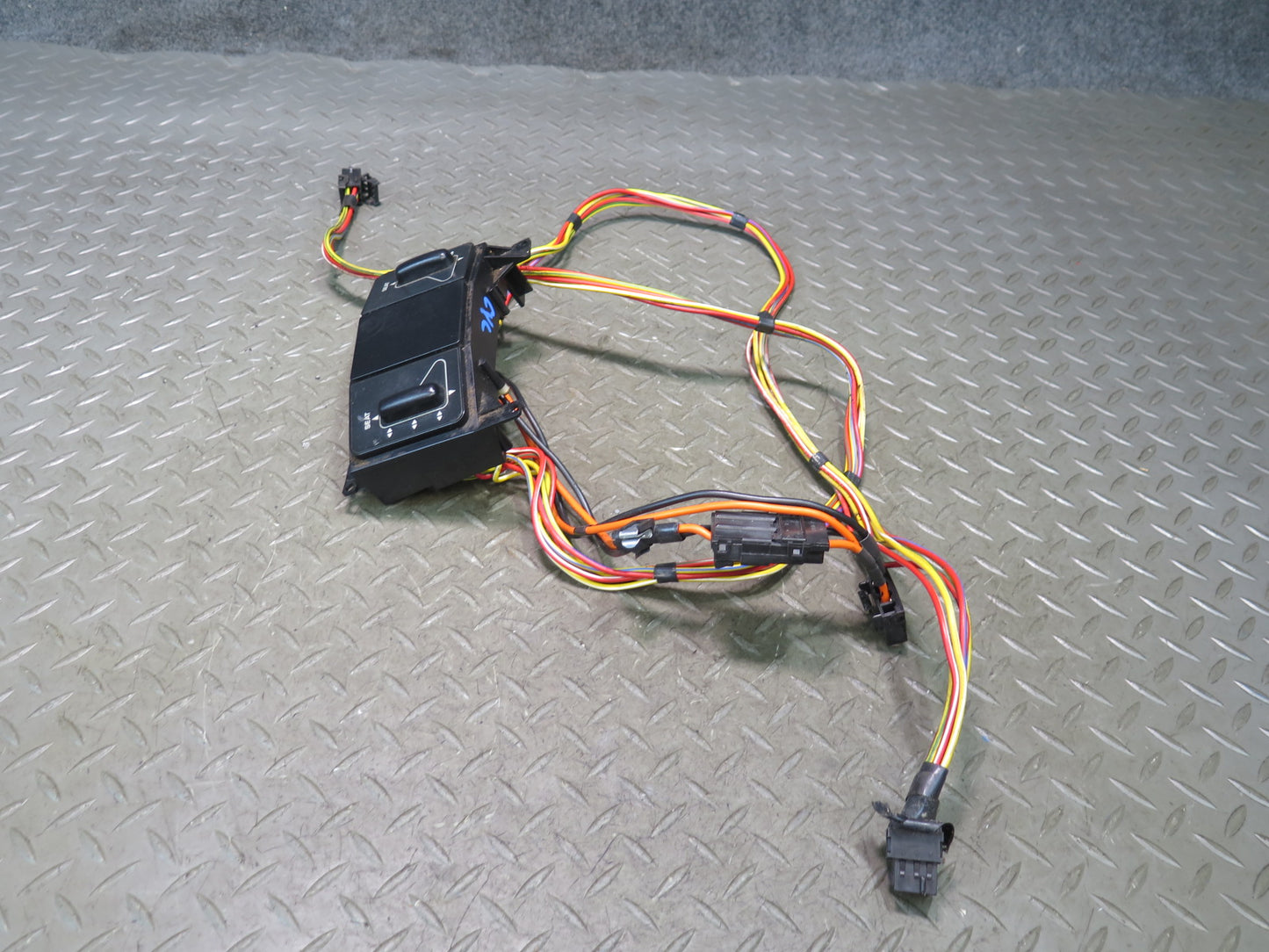 94-96 Chevrolet Corvette C4 Front Left & Right Seat Switch w Wiring 10210869 OEM