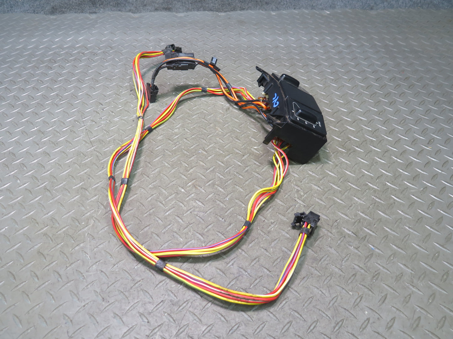 94-96 Chevrolet Corvette C4 Front Left & Right Seat Switch w Wiring 10210869 OEM