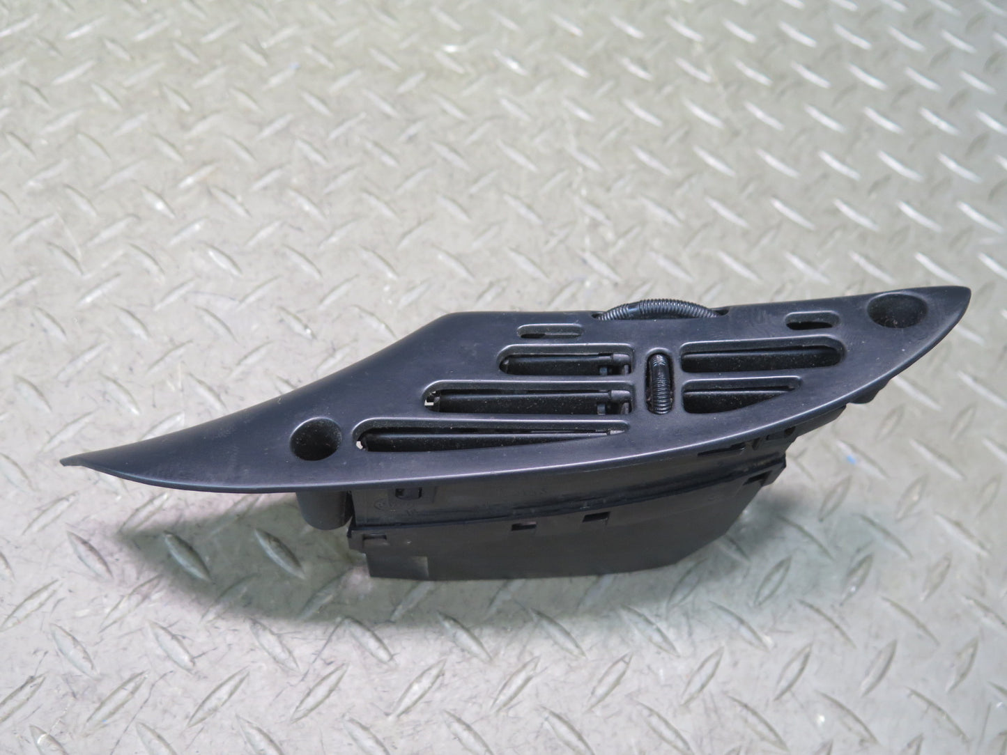 94-96 Chevrolet Corvette C4 Dash Front Left A/C Air Vent Grille 10161885 OEM