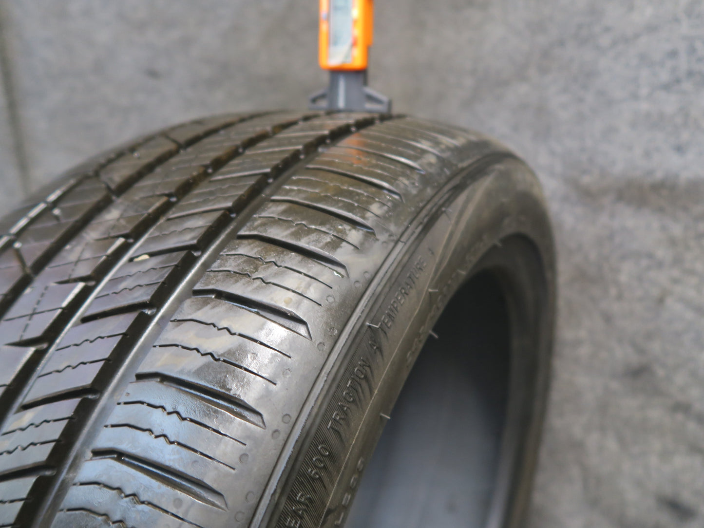 Sailun Atrezzo SVA2 245/40 R17" 95V M+S 2025 8/32 Tread