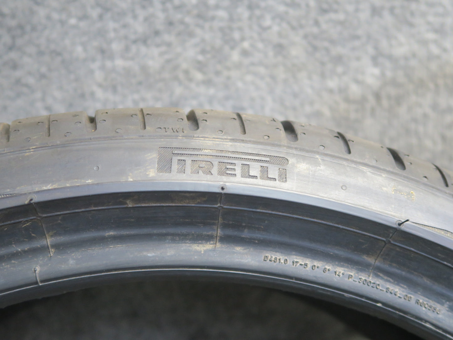 Set of 2 Pirelli P Zero Summer Tire 205/40 R18" RUN Flat 86W 4525 8/32 Tread