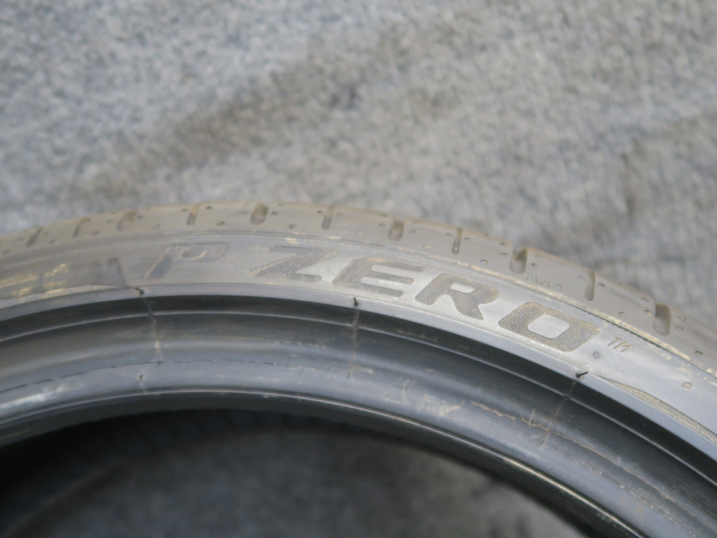Set of 2 Pirelli P Zero Summer Tire 205/40 R18" RUN Flat 86W 4525 8/32 Tread