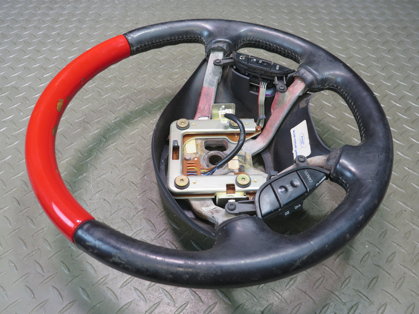 02-05 Ford Thunderbird Leather Steering Wheel w Controls OEM