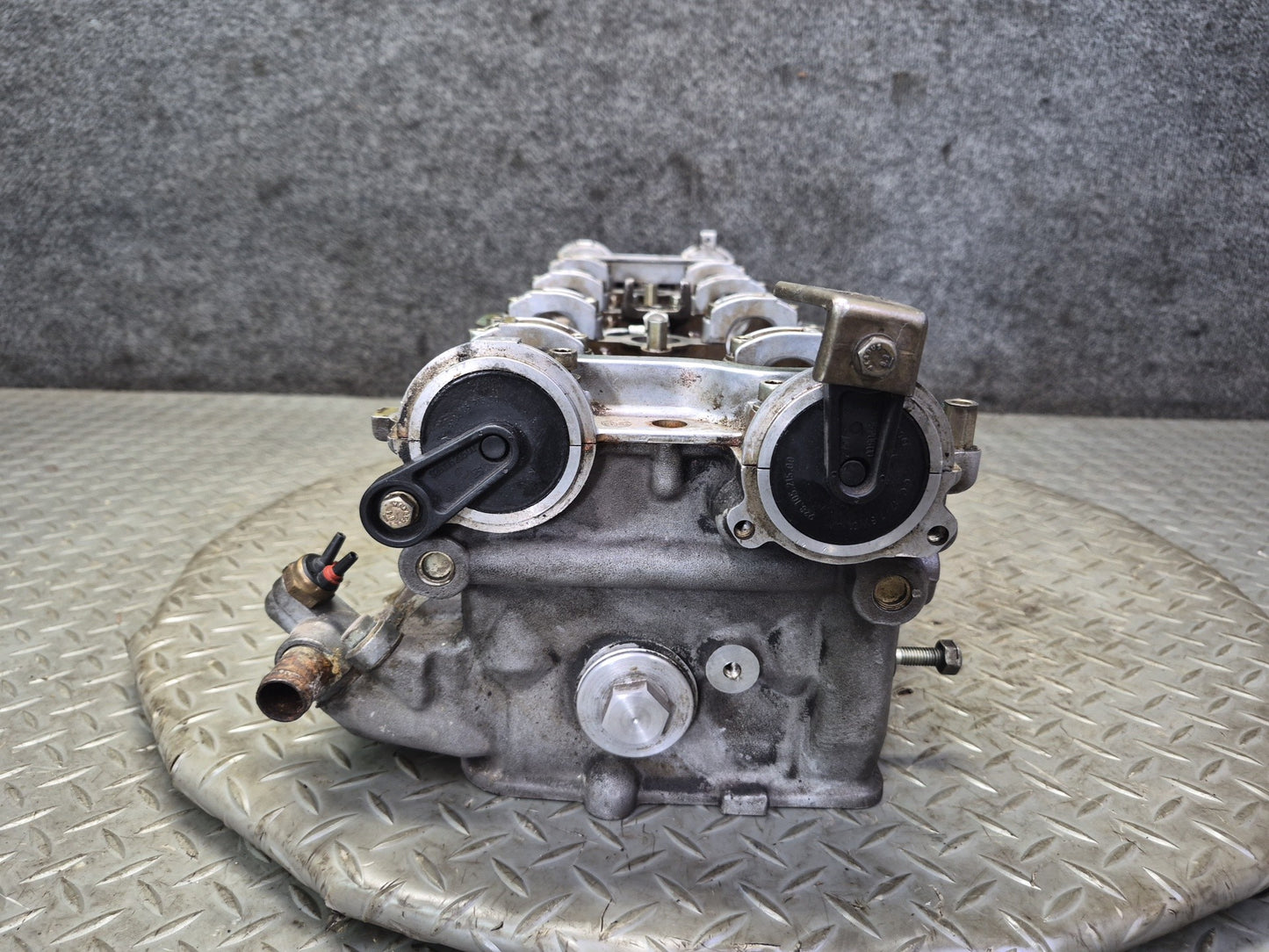 1985-1986 Porsche 928 S 5.0L Engine Motor Right Side Cylinder Head 9281044112R