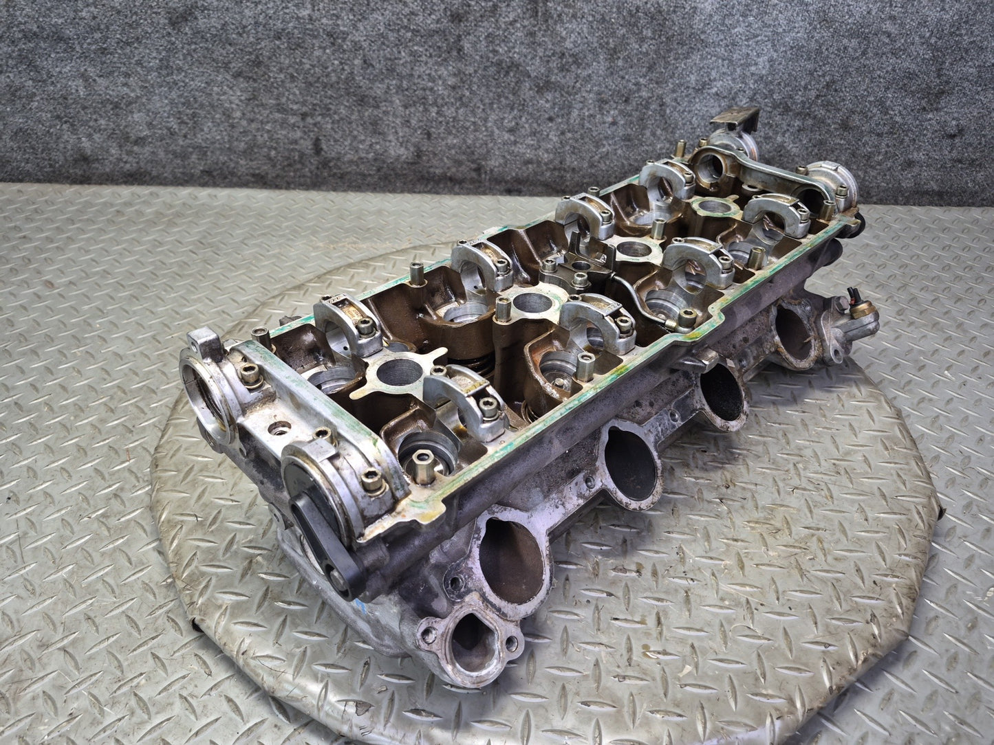 1985-1986 Porsche 928 S 5.0L Engine Motor Right Side Cylinder Head 9281044112R
