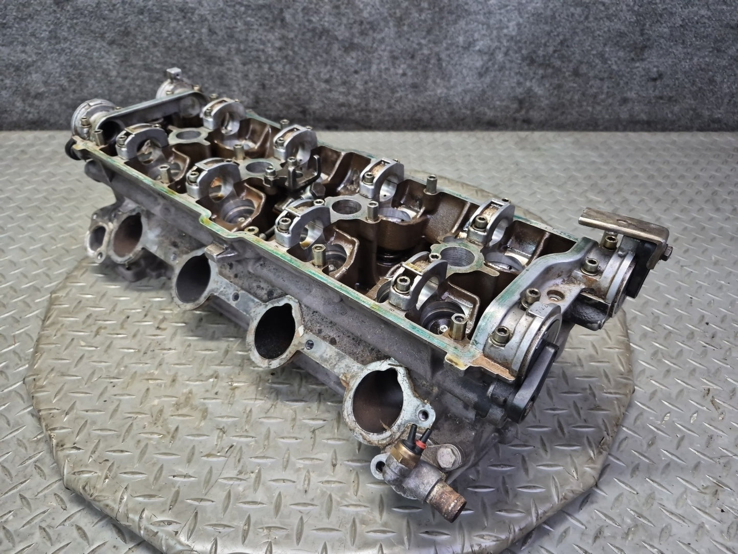 1985-1986 Porsche 928 S 5.0L Engine Motor Right Side Cylinder Head 9281044112R
