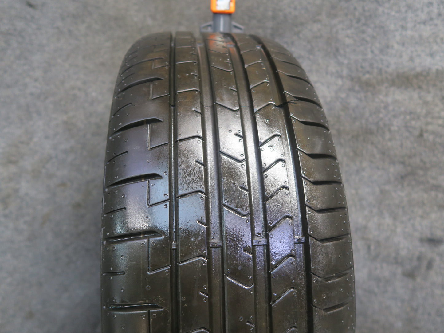 Set of 2 Pirelli P Zero Summer Tire 205/40 R18" RUN Flat 86W 4525 8/32 Tread