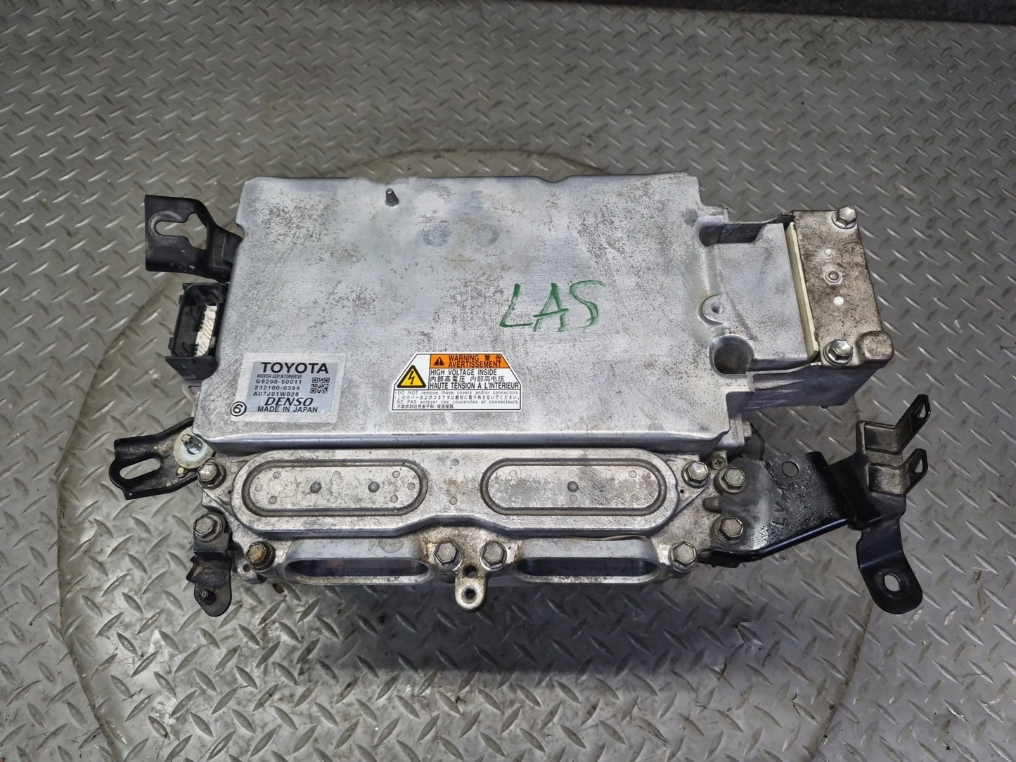 2008 Lexus UVF46L LS600h Hybrid Battery Power Inverter & Converter OEM