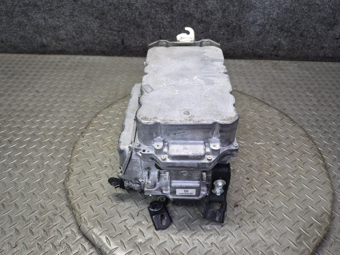 2008 Lexus UVF46L LS600h Hybrid Battery Power Inverter & Converter OEM