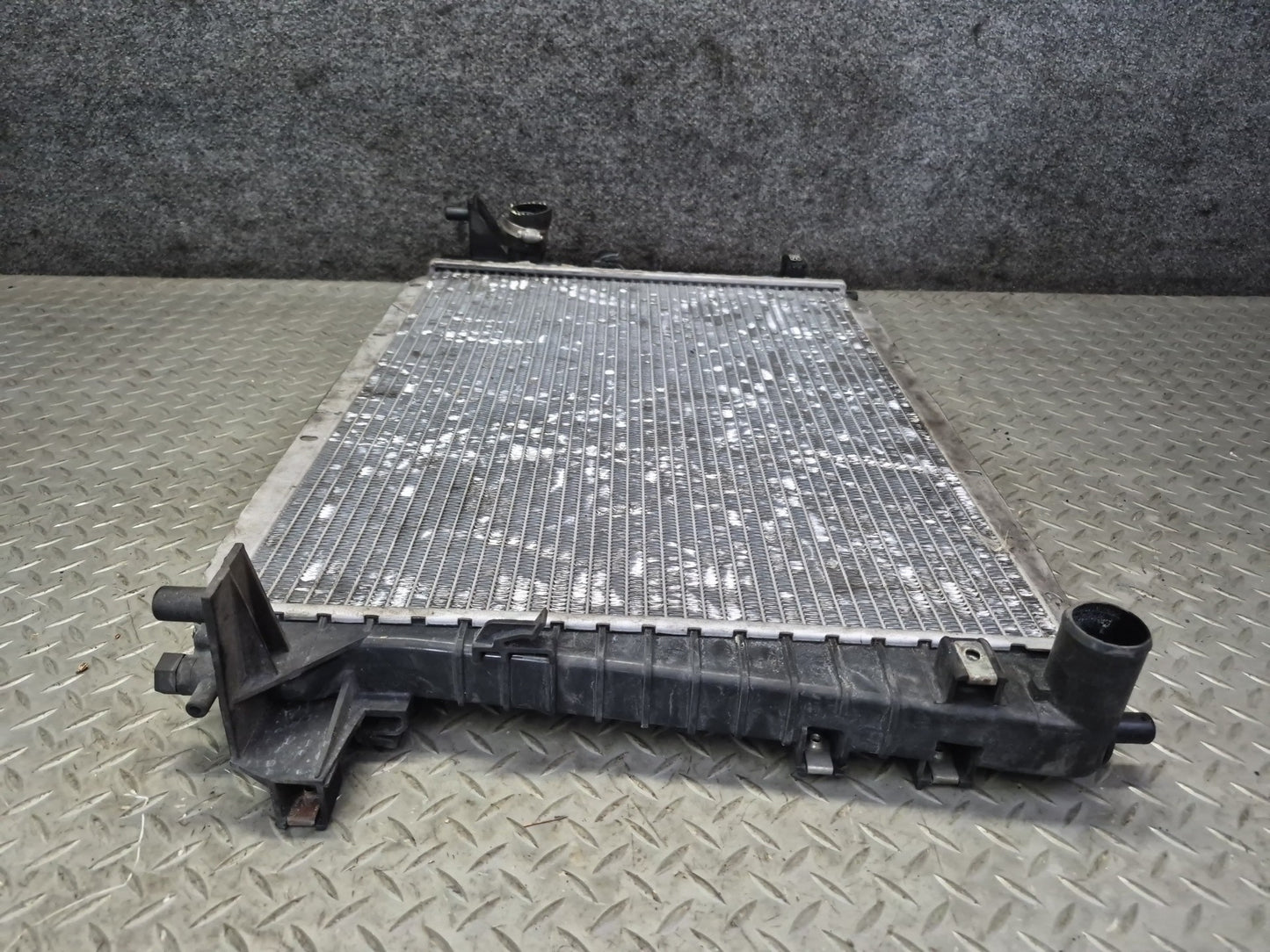 02-05 Ford Thunderbird Engine Cooling Radiator OEM