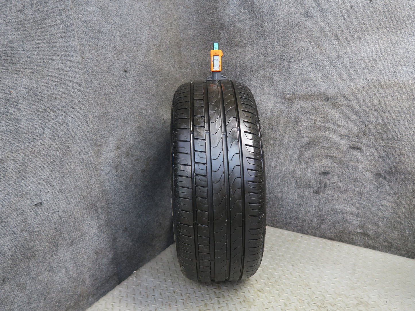 Set of 2 Pirelli Cinturato P7 Tire 225/45 R17" RUN Flat 91W 3222 6/32 8/32 Tread