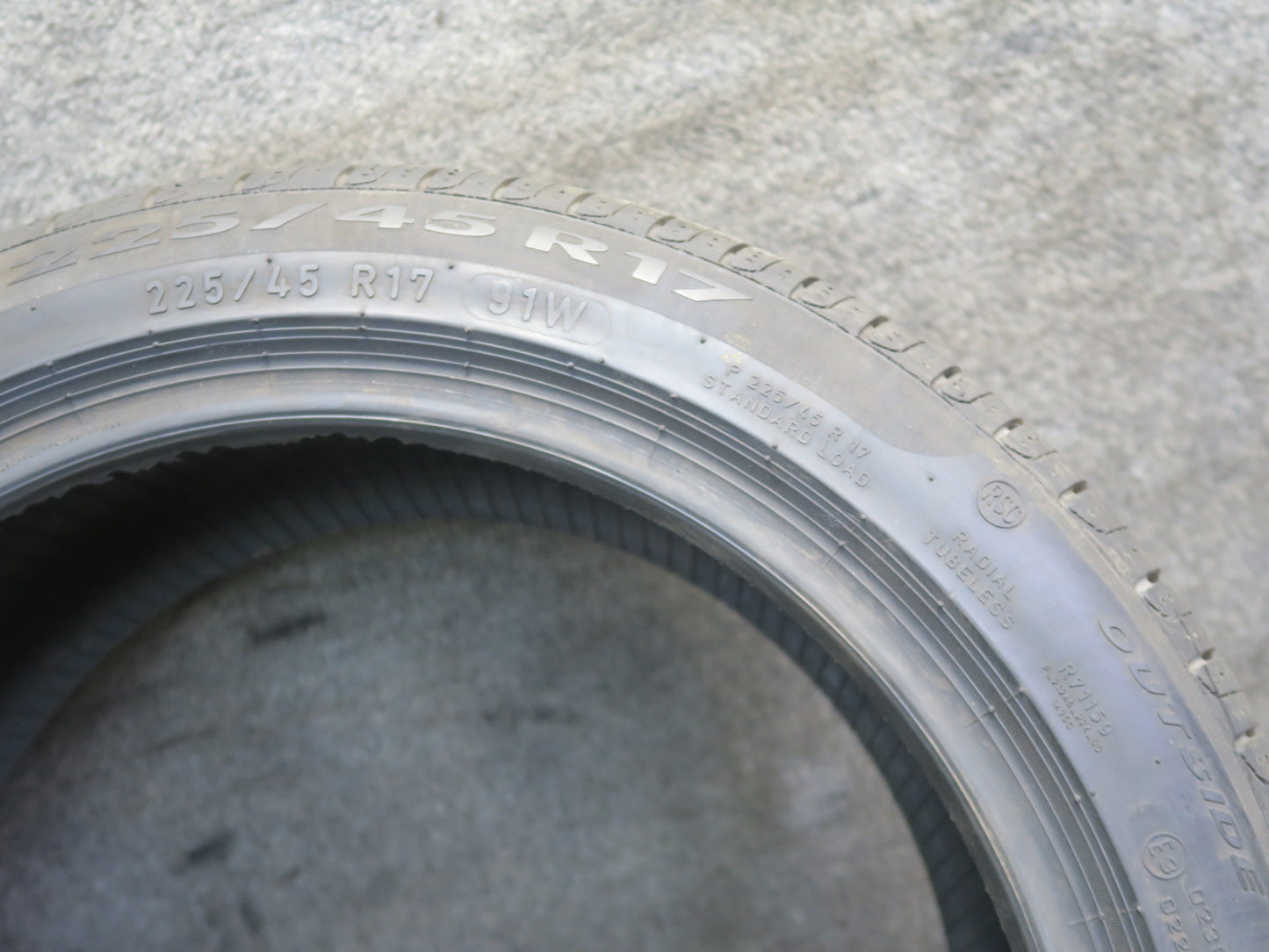 Set of 2 Pirelli Cinturato P7 Tire 225/45 R17" RUN Flat 91W 3222 6/32 8/32 Tread