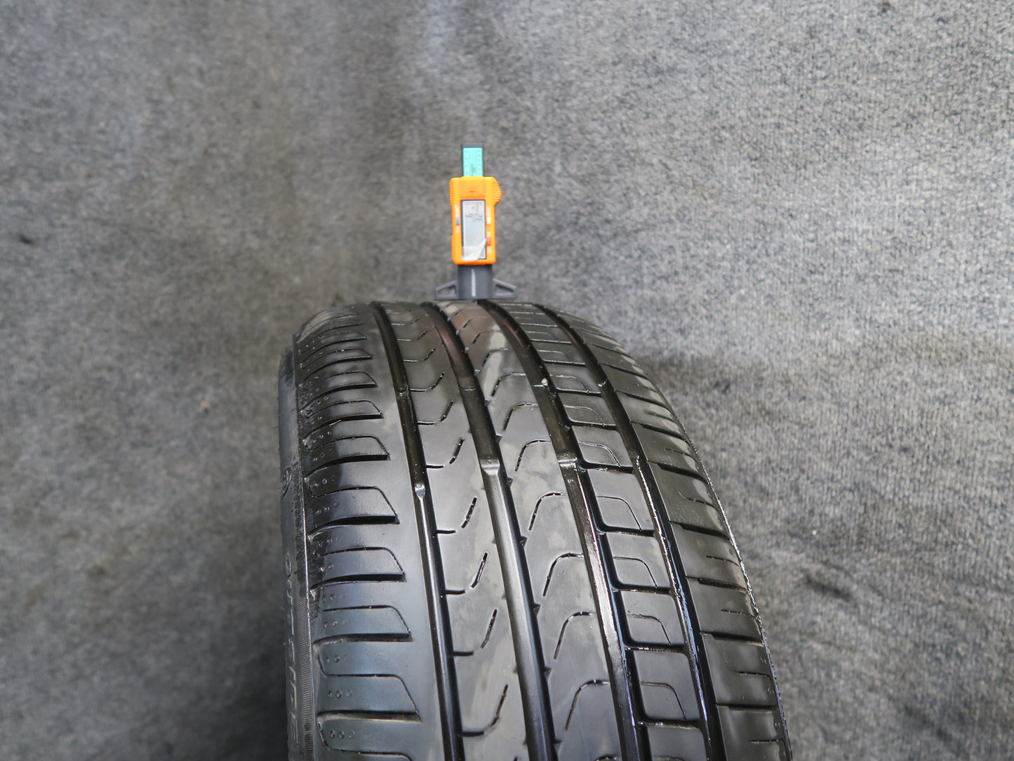 Set of 2 Pirelli Cinturato P7 Tire 225/45 R17" RUN Flat 91W 3222 6/32 8/32 Tread