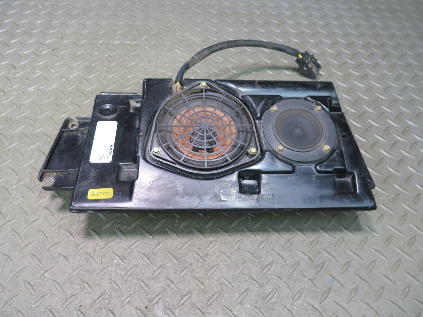 95-96 Chevrolet Corvette C4 Coupe Set of 2 Front Left & Right Bose Speaker OEM