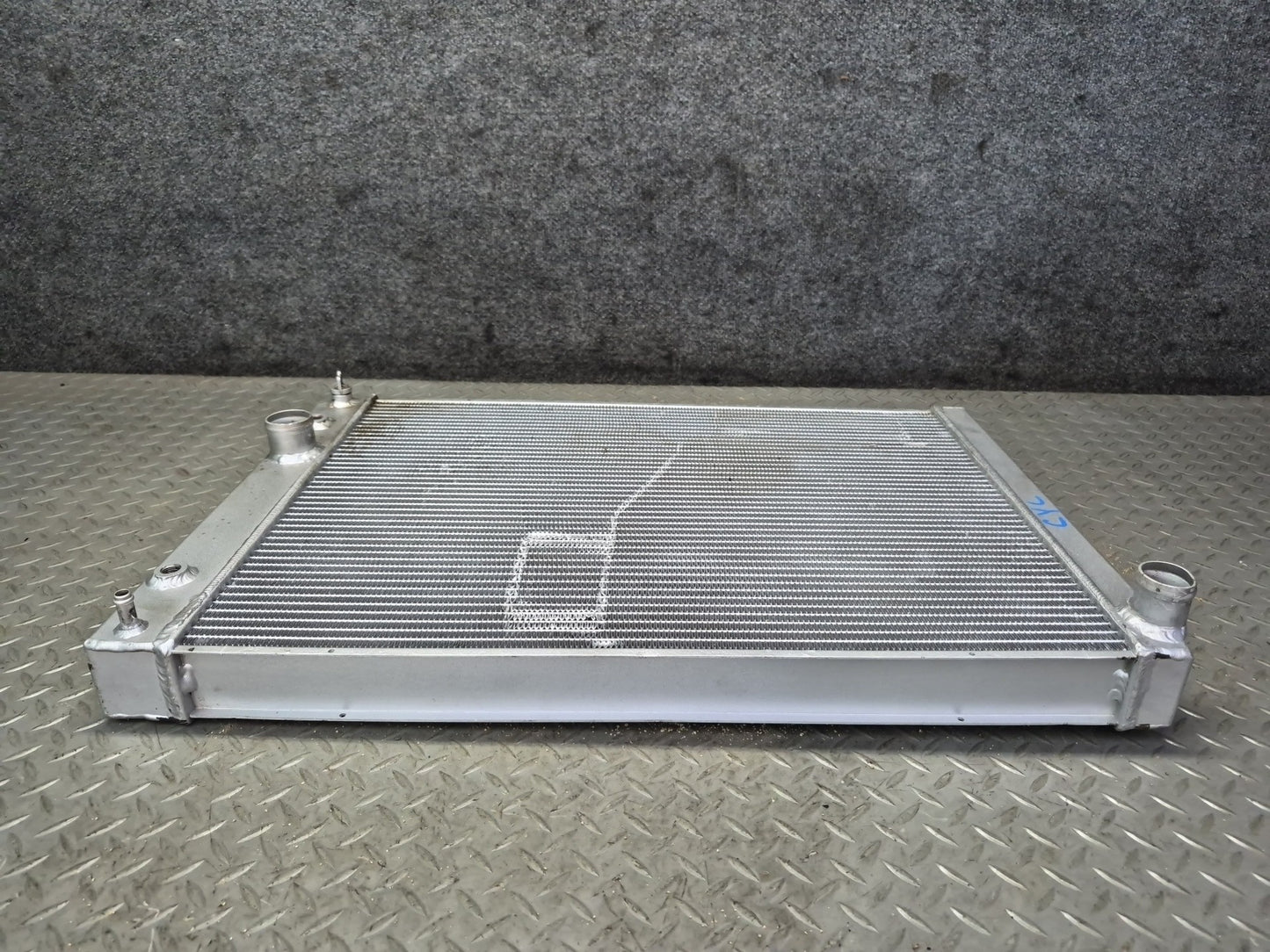 94-96 Chevrolet Corvette C4 Aftermarket Engine Cooling Radiator