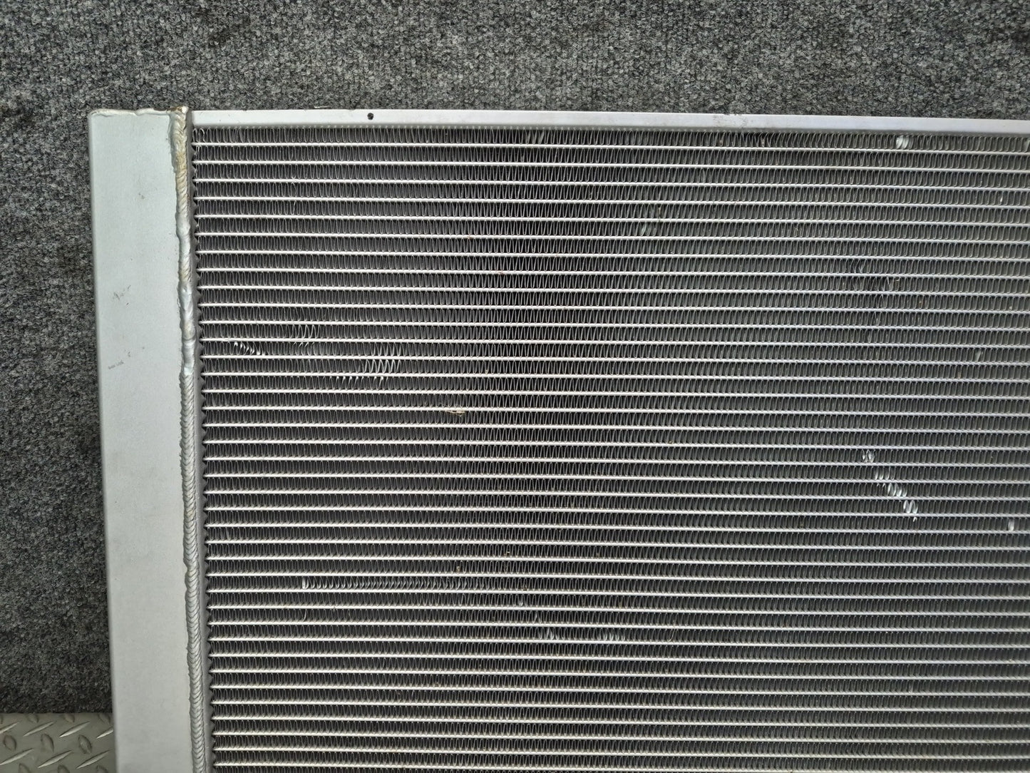 94-96 Chevrolet Corvette C4 Aftermarket Engine Cooling Radiator