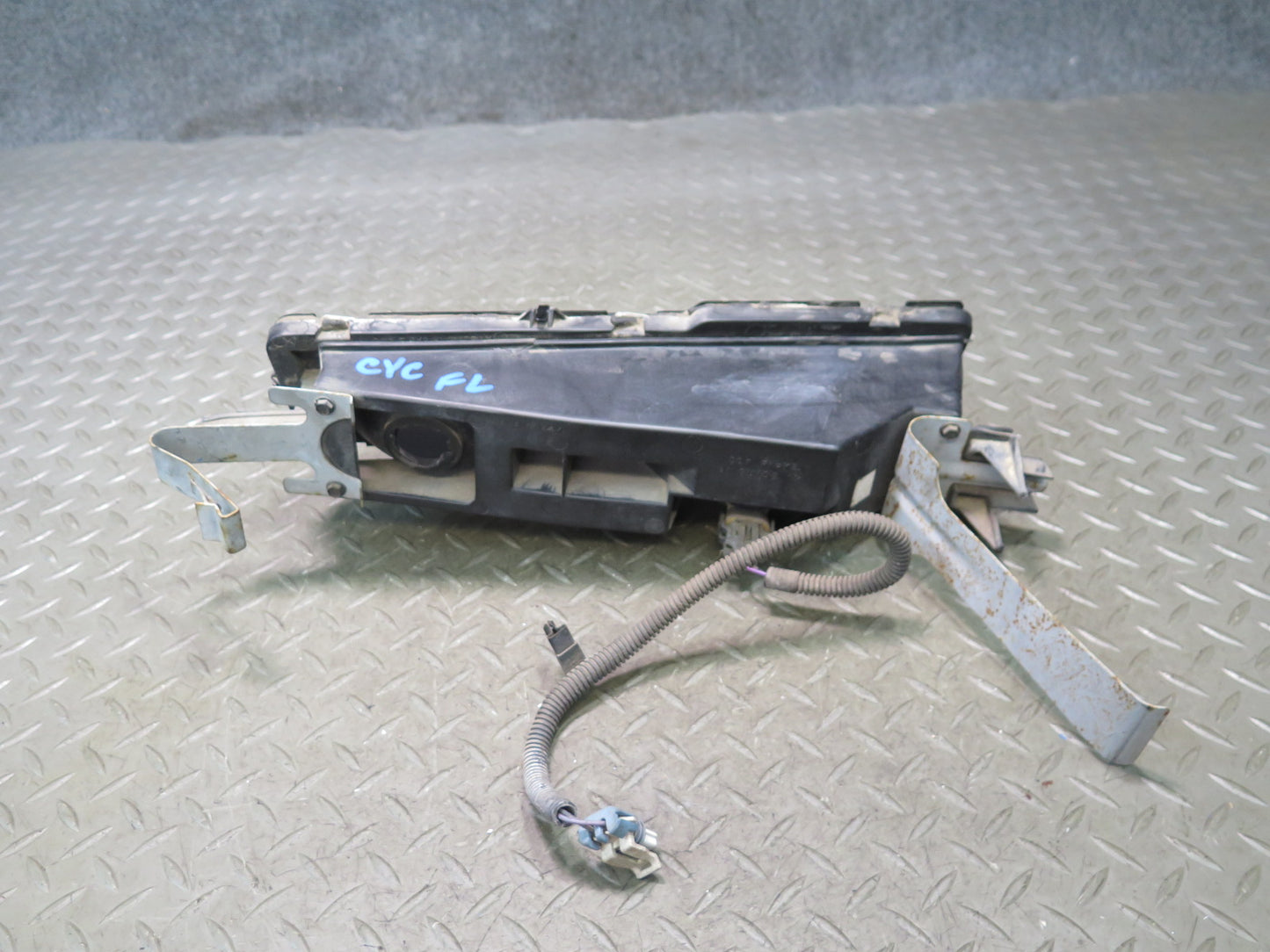 91-96 Chevrolet Corvette C4 Front Left Fog Turn Signal Light Lamp OEM