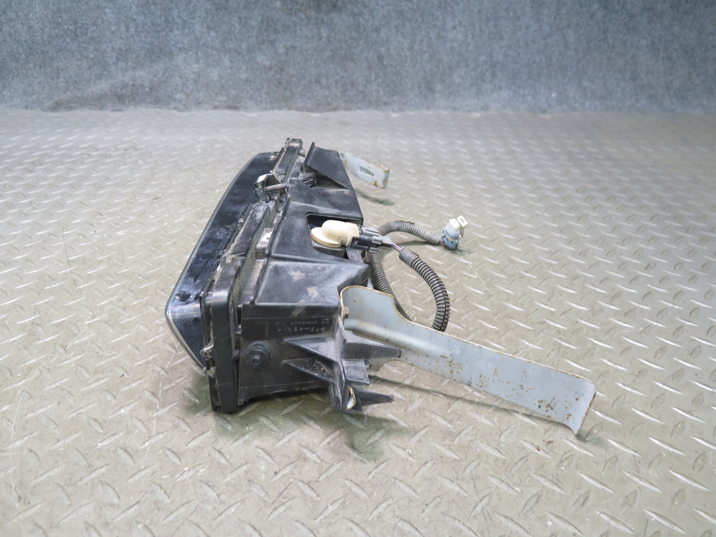 91-96 Chevrolet Corvette C4 Front Left Fog Turn Signal Light Lamp OEM