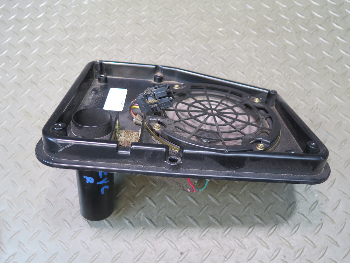 90-96 Chevrolet Corvette C4 Coupe Set of 2 Rear Left & Right Bose Speaker OEM