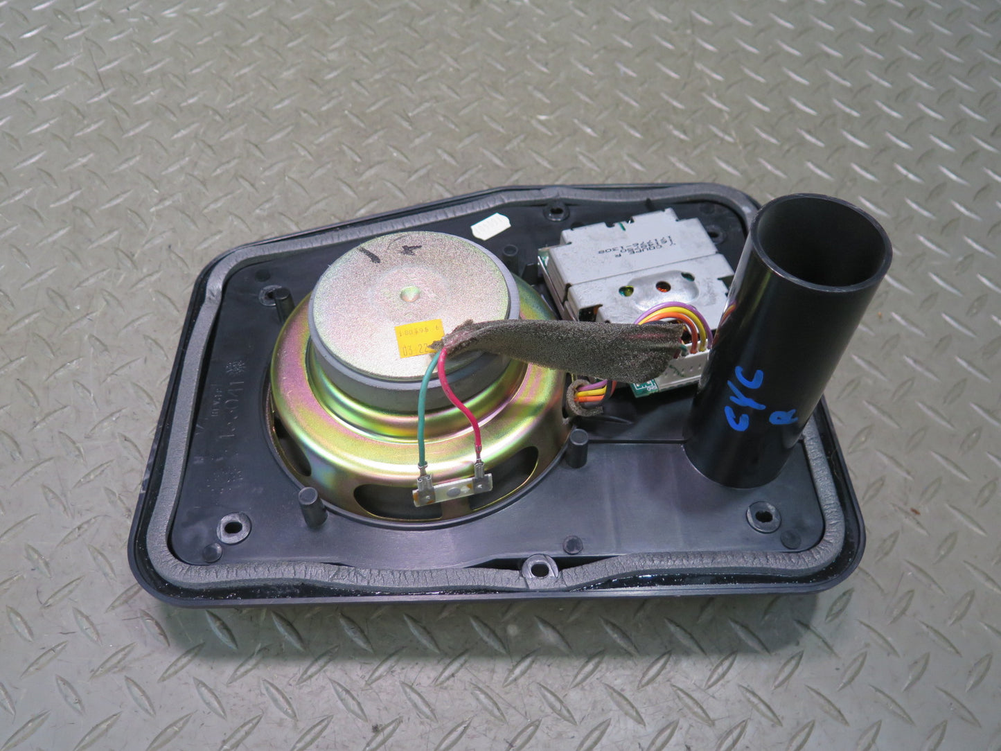 90-96 Chevrolet Corvette C4 Coupe Set of 2 Rear Left & Right Bose Speaker OEM