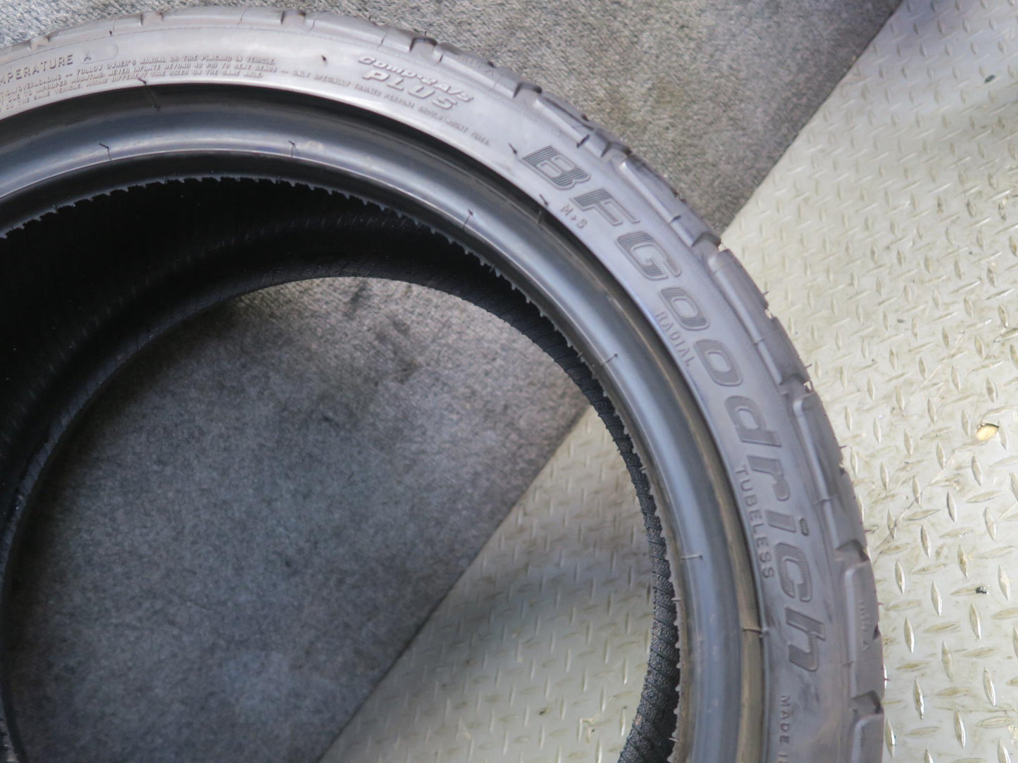Set of 2 Bfgoodrich G-force COMP-2 A/S Plus Tire 255/35 R18" 94W 2125 8/32 Tread