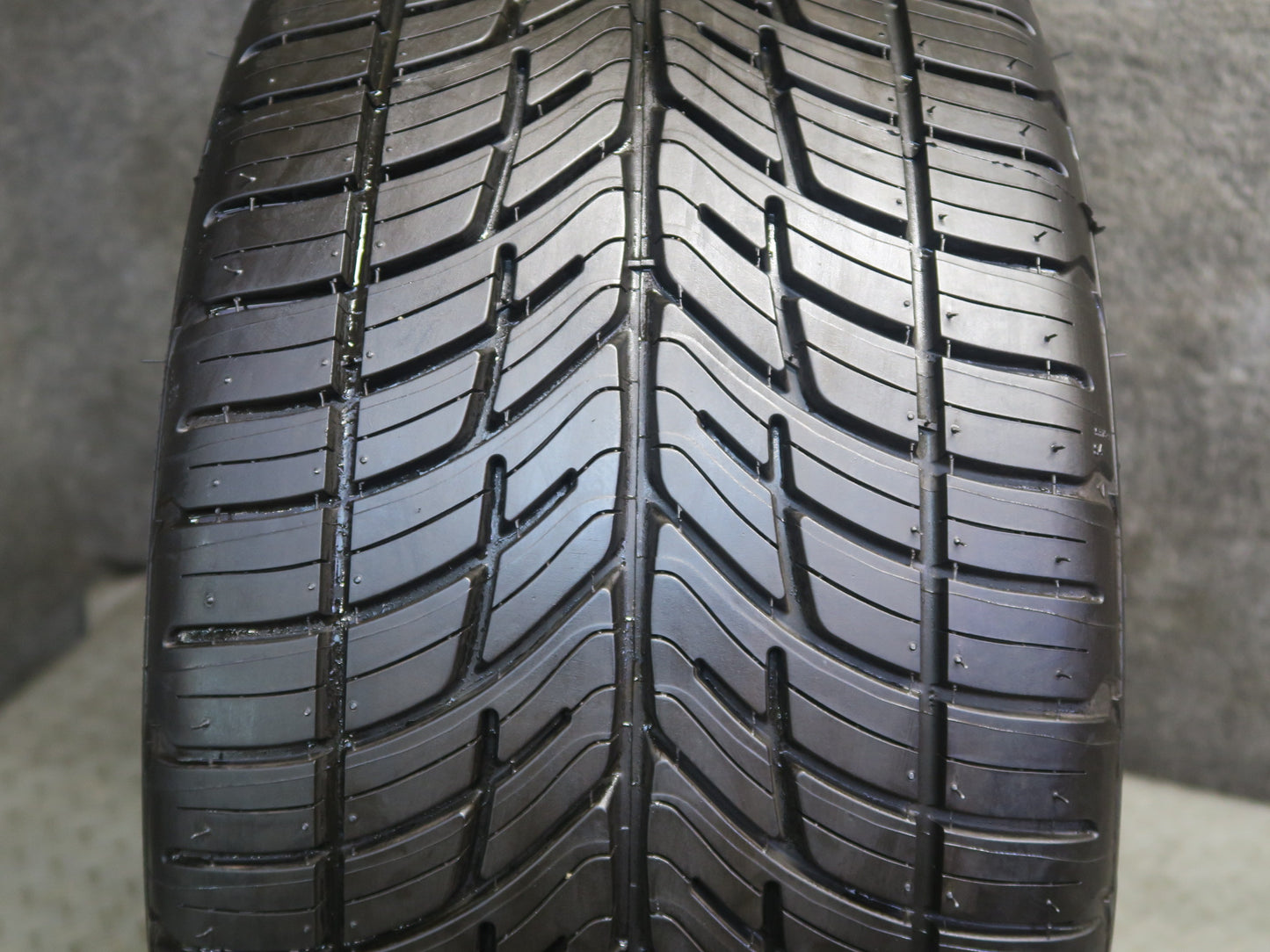 Set of 2 Bfgoodrich G-force COMP-2 A/S Plus Tire 255/35 R18" 94W 2125 8/32 Tread