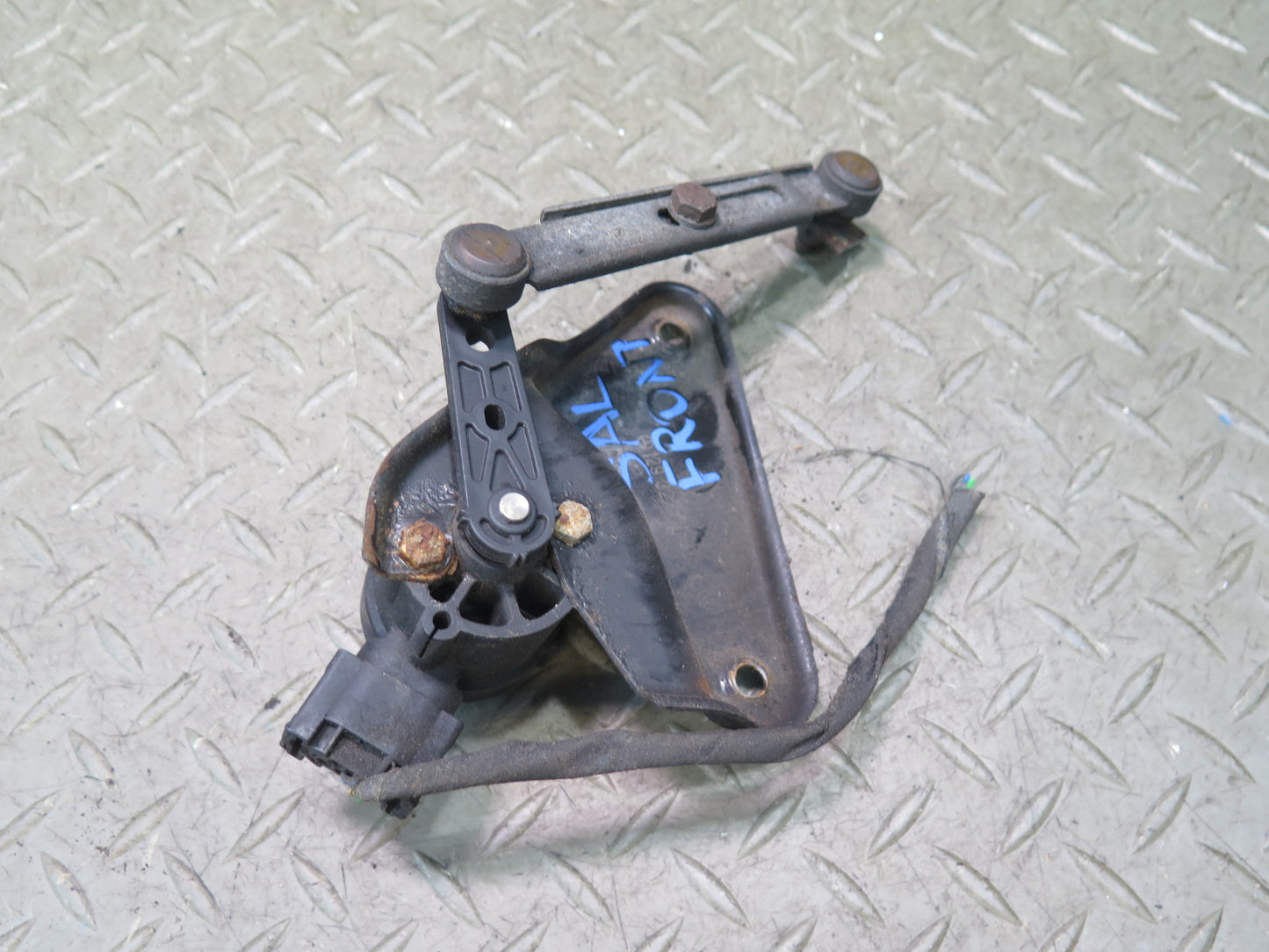 94-02 Mercedes R129 SL500 Rear Suspension Height Level Sensor OEM