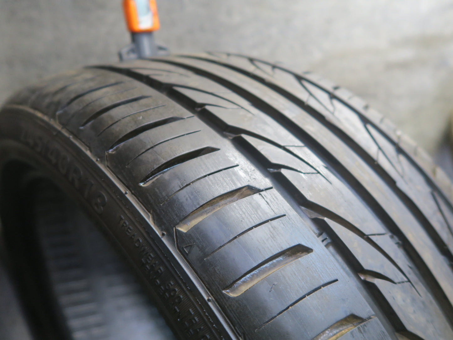 Set of 2 Lexani LX UHP-207 ALL Season Tire 245/40 R18" 97W M+S 0124 7/32 Tread