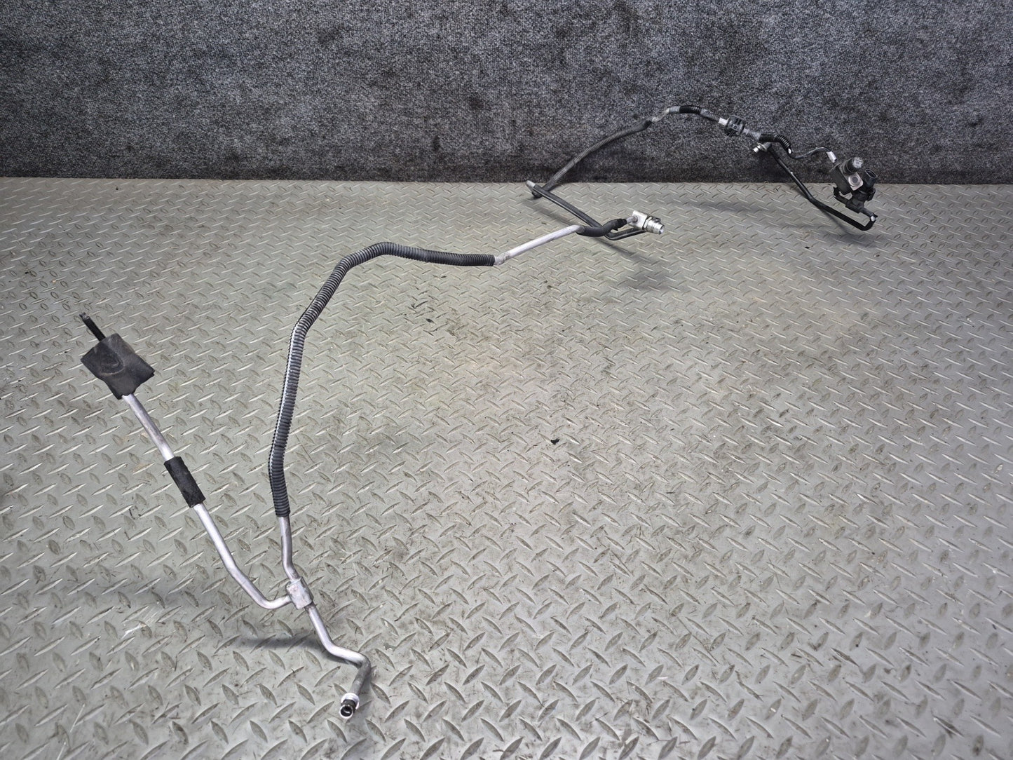 08-09 Lexus UVF46L LS600h AWD A/C Air Condition Hose Pipe Line Set OEM