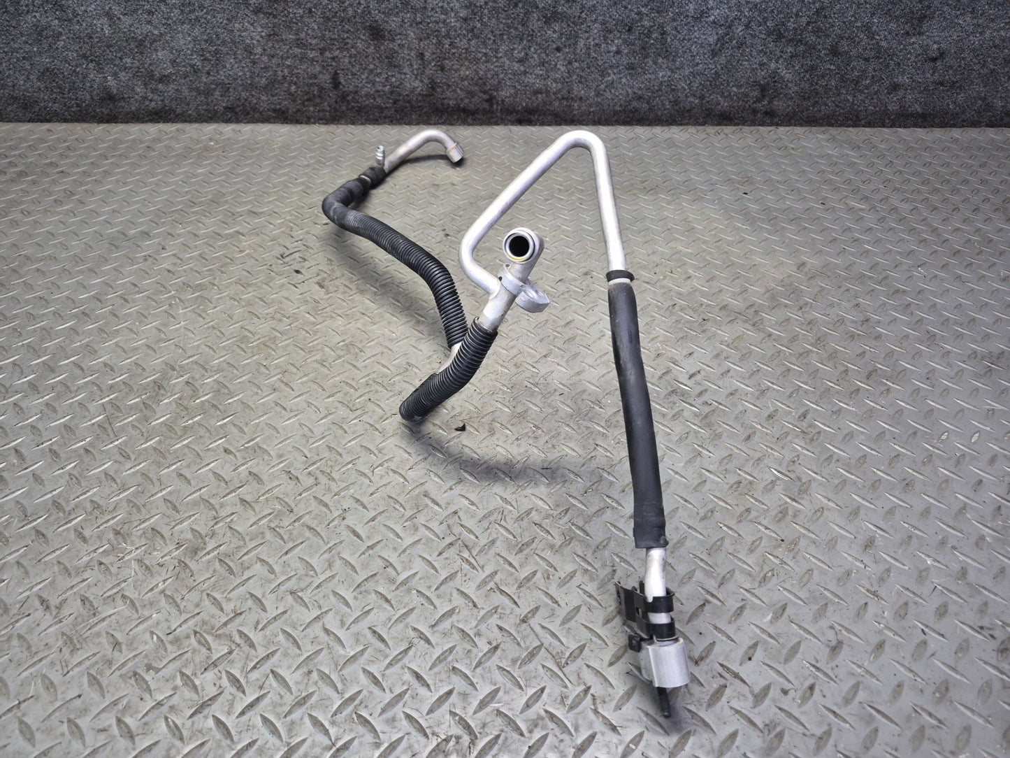 08-09 Lexus UVF46L LS600h AWD A/C Air Condition Hose Pipe Line Set OEM