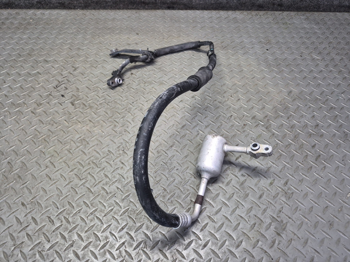 08-09 Lexus UVF46L LS600h AWD A/C Air Condition Hose Pipe Line Set OEM