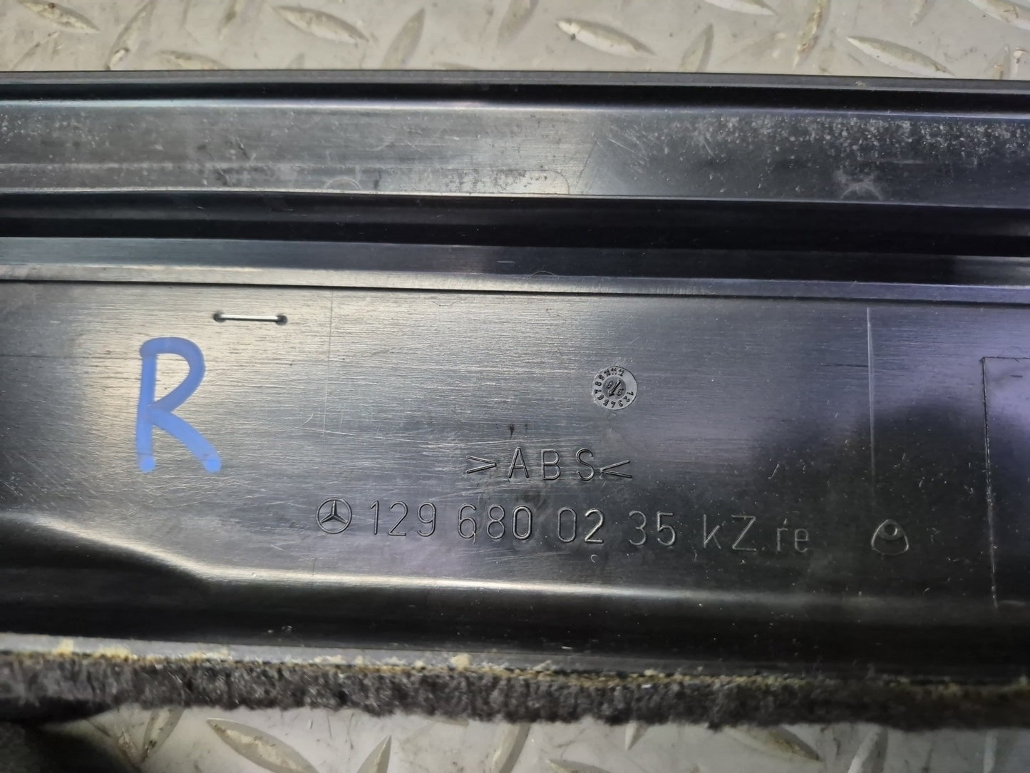 94-02 Mercedes R129 SL500 Set of 2 Door Scuff Sill Plate Trim Panel Black OEM